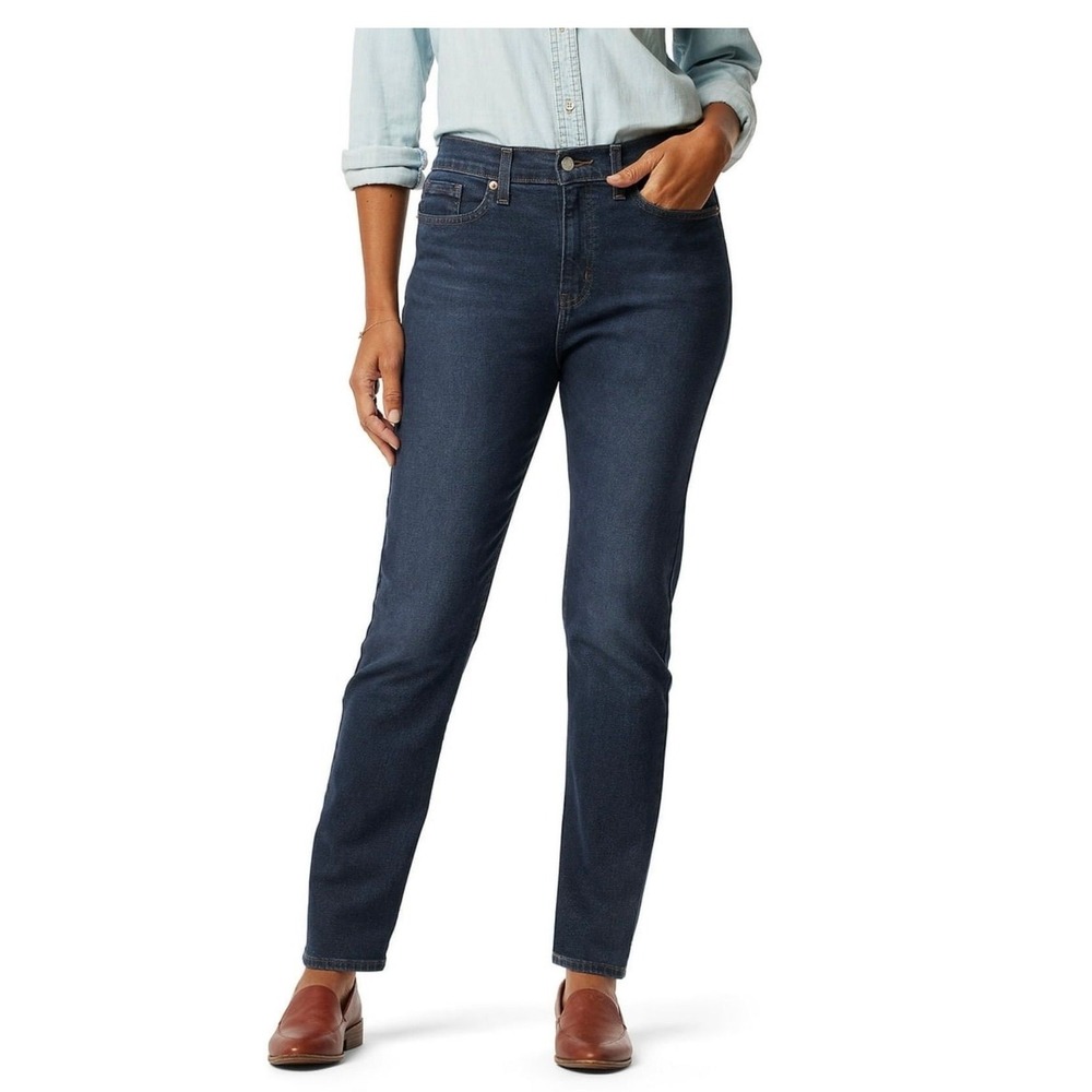 NWT Levi Signature Heritage Orig Slim Mid Rise Jeans, Size 6